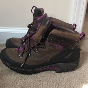 Women’s Merrell hiking boots